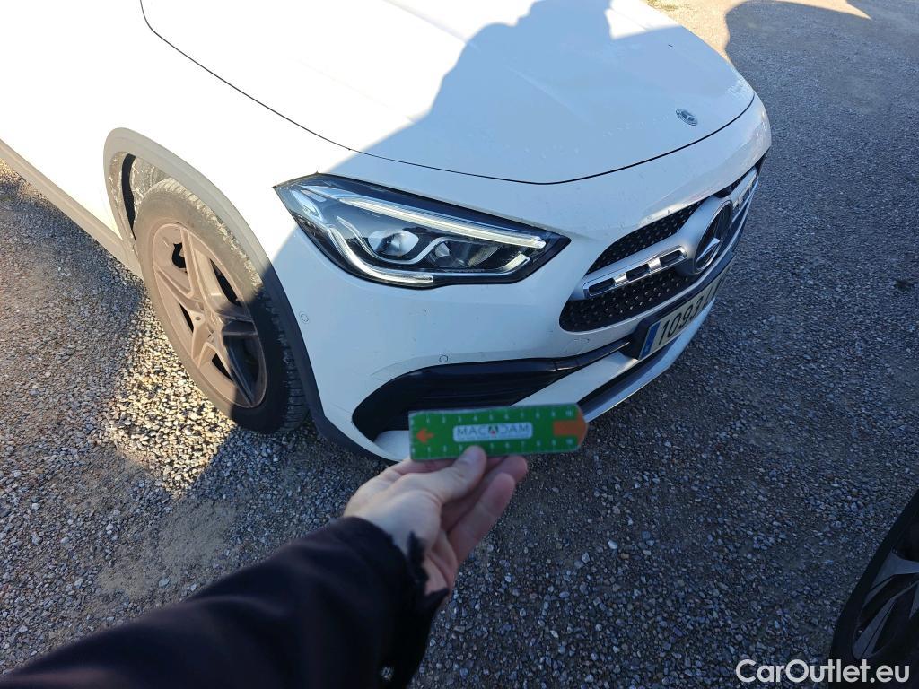  Mercedes  GLA MERCEDES-BENZ  / 2020 / 5P / todoterreno  200 D #39