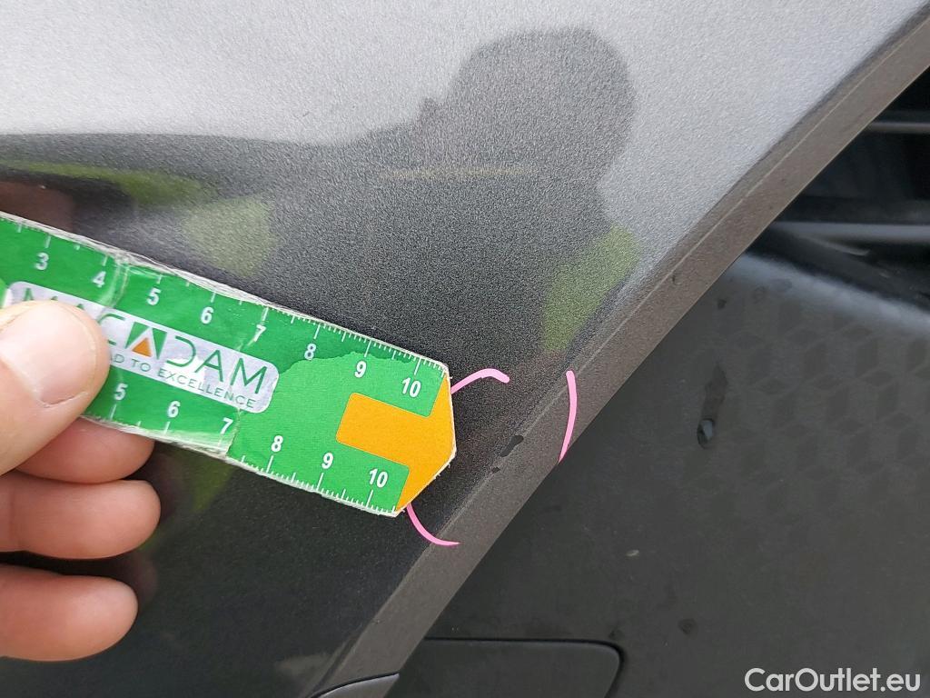  Toyota  Yaris TOYOTA  / 2020 / 5P / berlina con portón 1.5 125 S-Edition #20