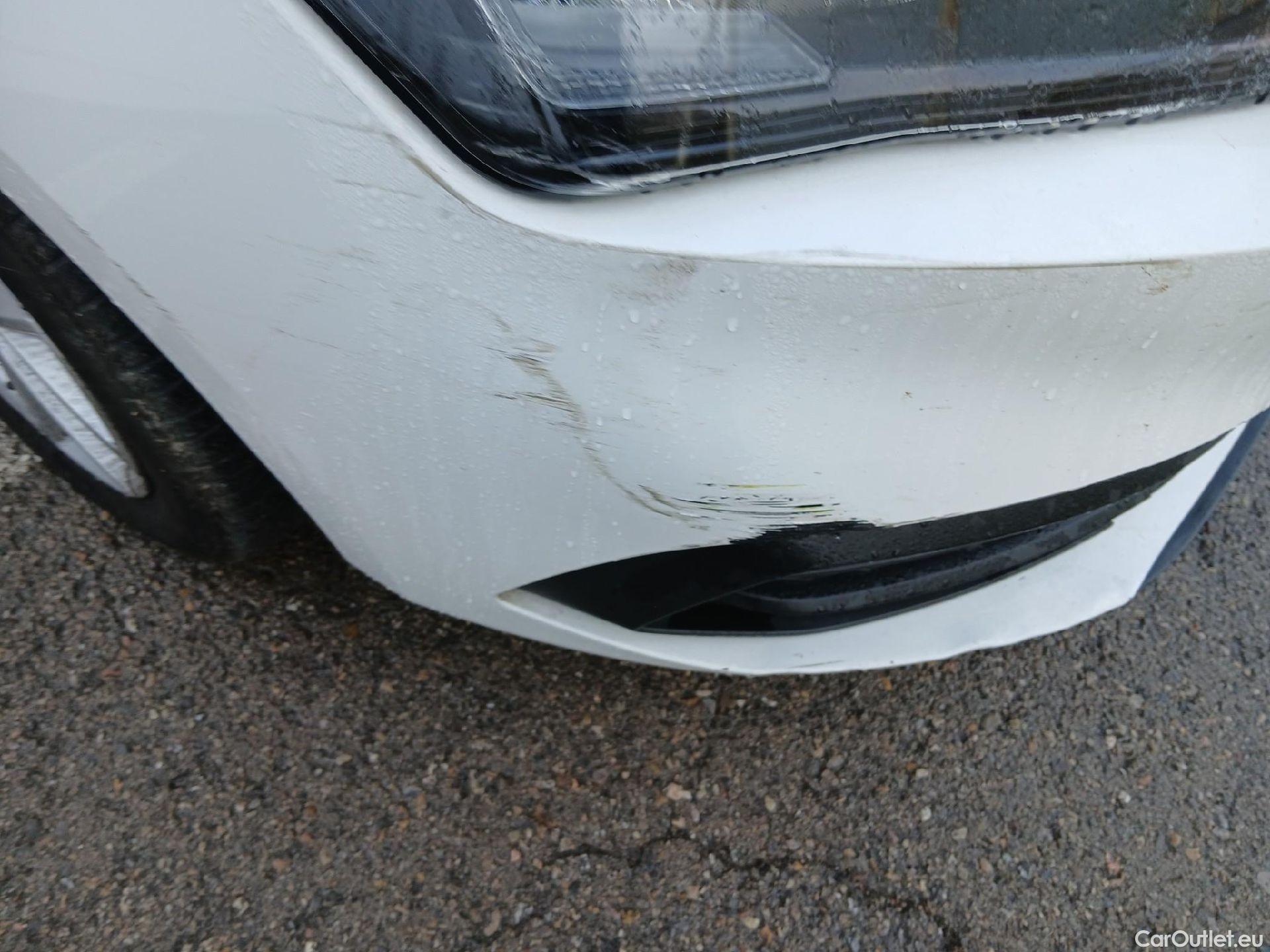  Land Rover  Discovery SEAT Nuevo León / 2020 / 5P / berlina con portón 2.0 TDI 85kW (115CV) STYLE GONavi (AC) #4