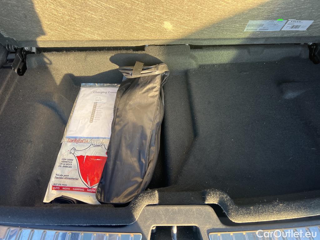  Volvo  XC90 VOLVO  / 2019 / 5P / todoterreno 2.0 T8 AWD Recharge Inscription Exp Auto #2