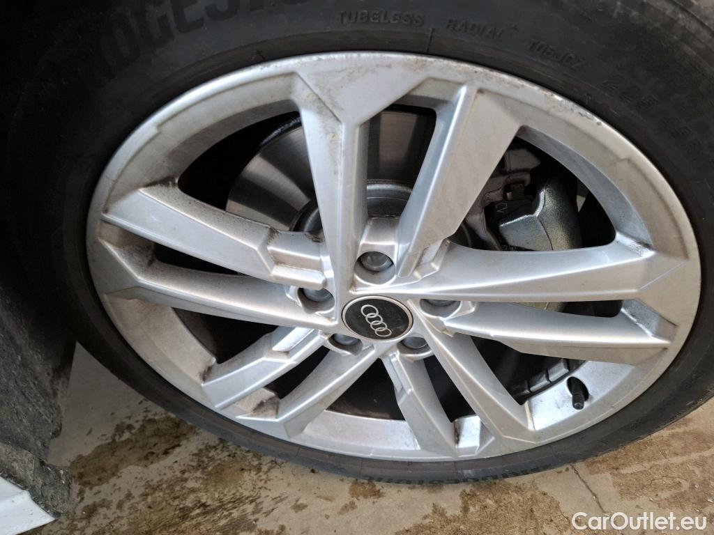  Audi  A3 AUDI  Sportback / 2020 / 5P / Berline 35 TFSI 150 MHEV S Tronic Business Line #8