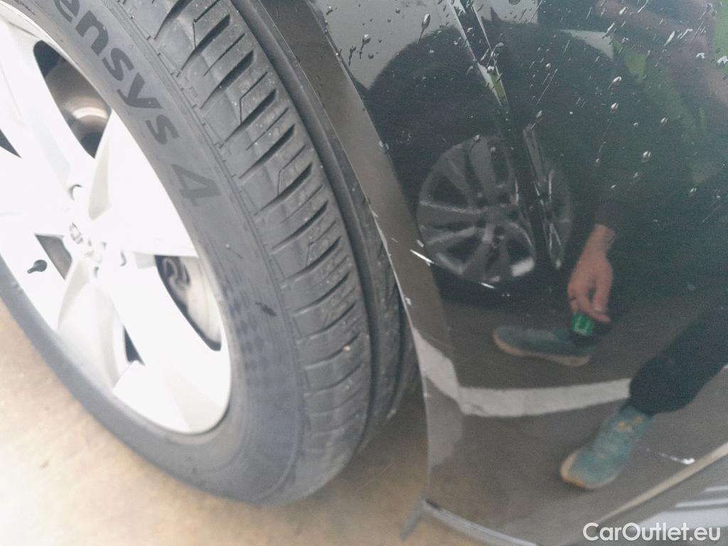  Volvo  XC60 VOLVO  / 2017 / 5P / todoterreno 2.0 B4 D Core Auto #8