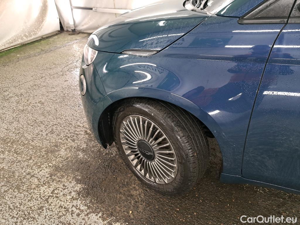  Fiat  500  e Icone 42kWh BVA #13