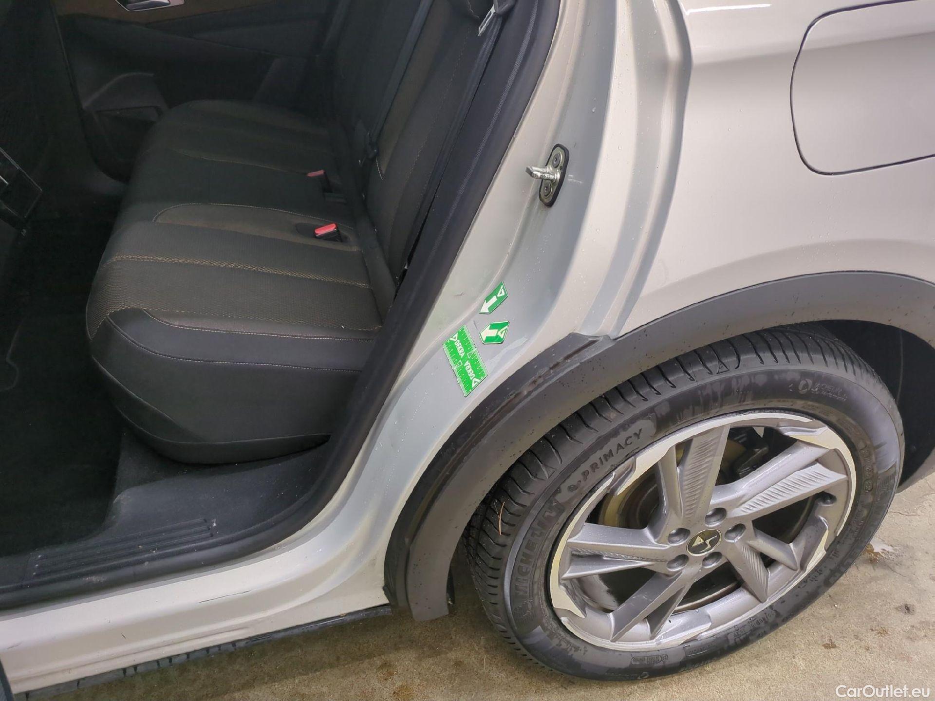  DS  DS7 DS DS 7 Crossback / 2017 / 5P / SUV E-TENSE 225 BASTILLE + #22