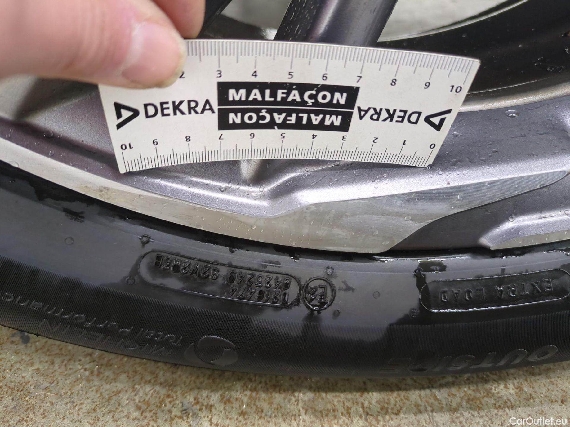  DS  DS7 DS DS 7 Crossback / 2017 / 5P / SUV E-TENSE 225 BASTILLE + #11