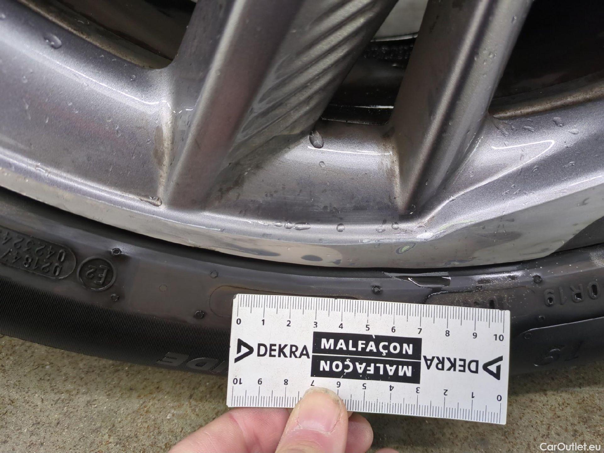  DS  DS7 DS DS 7 Crossback / 2017 / 5P / SUV E-TENSE 225 BASTILLE + #15