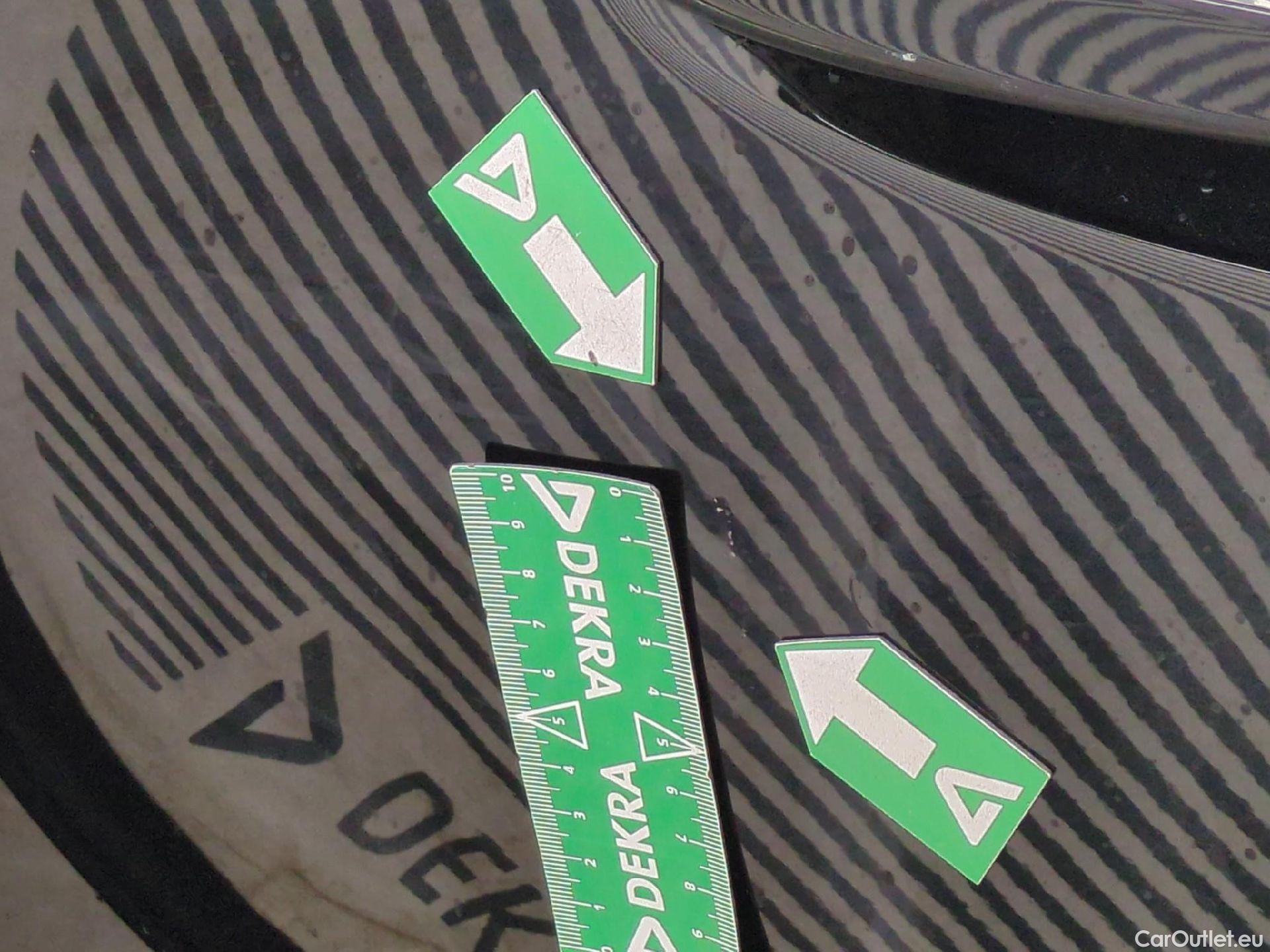  Mercedes  A-Klasse MERCEDES-BENZ Classe A Compact / 2018 / 5P / Berline A 250 e AMG Line 8G-DCT #6