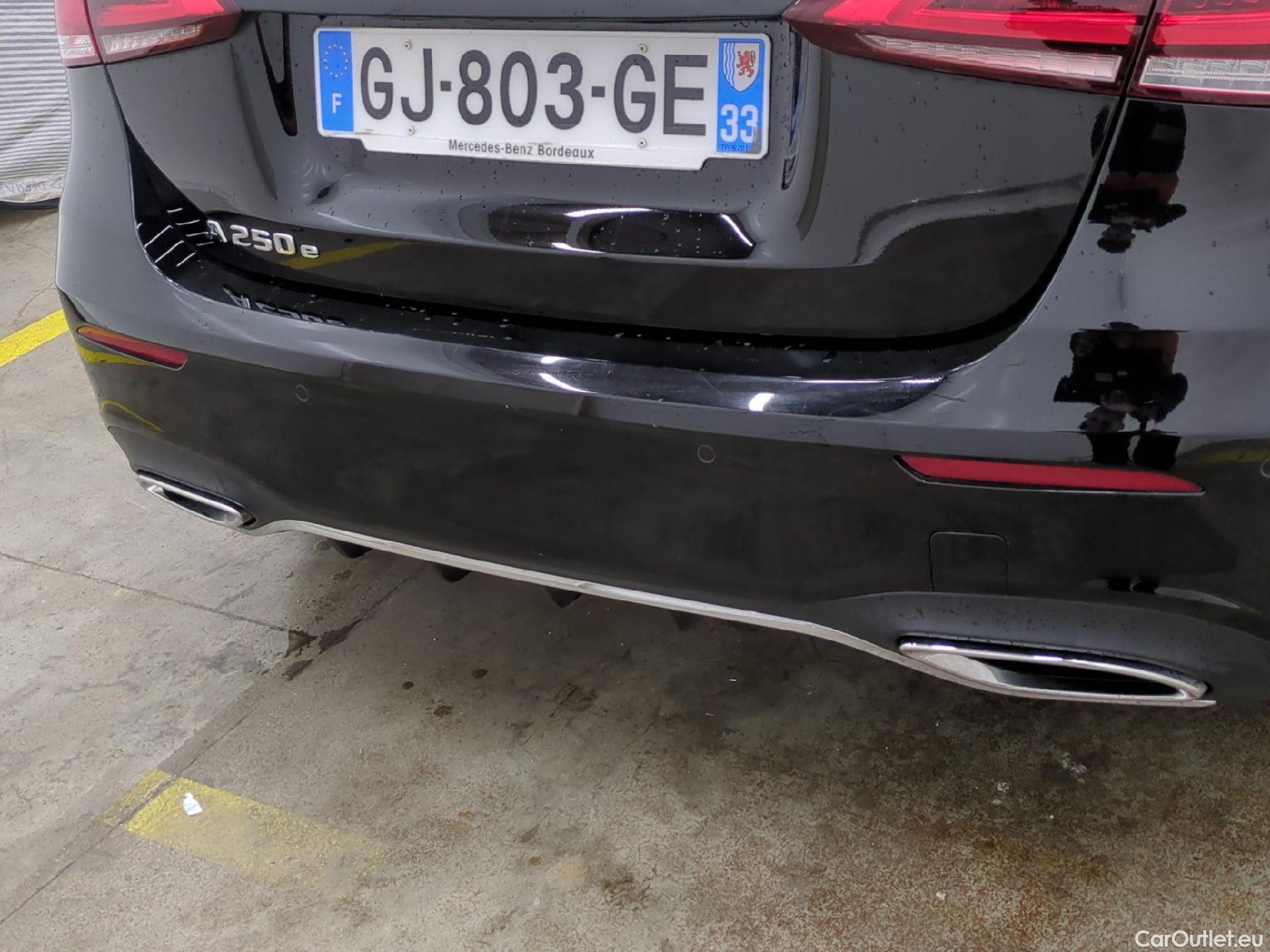  Mercedes  A-Klasse MERCEDES-BENZ Classe A Compact / 2018 / 5P / Berline A 250 e AMG Line 8G-DCT #9