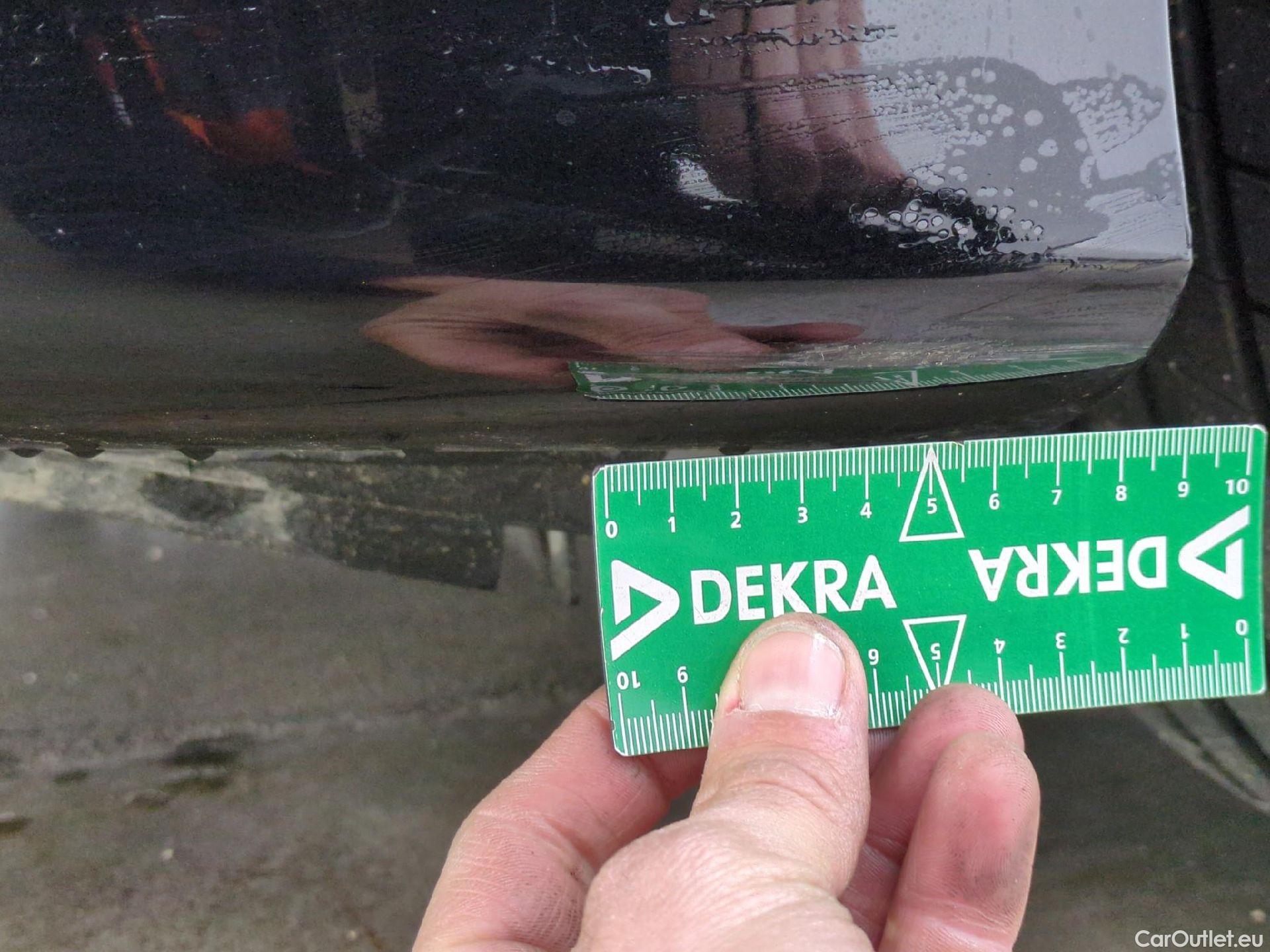  Mercedes  A-Klasse MERCEDES-BENZ Classe A Compact / 2018 / 5P / Berline A 250 e AMG Line 8G-DCT #2