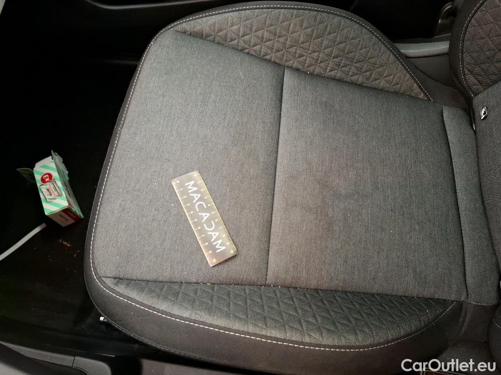  Renault  Captur  II Evolution 1.6 E-TECH Hybrid 145CV BVA6 E6d #14