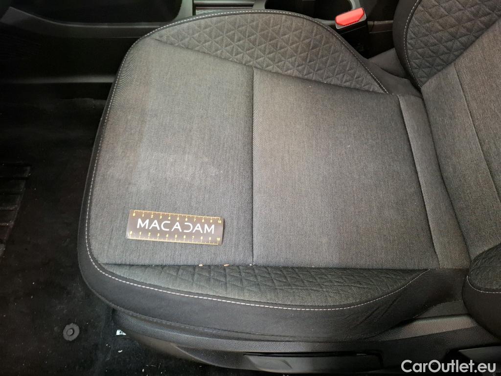  Renault  Captur  II Evolution 1.6 E-TECH Hybrid 145CV BVA6 E6d #16