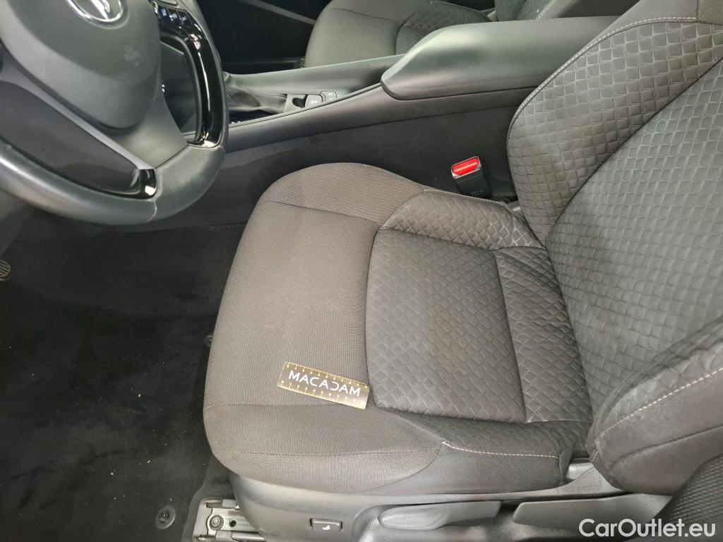  Toyota  C-HR TOYOTA  / 2016 / 5P / SUV 1.8 Hybride 122 Dynamic Business Beyond #20