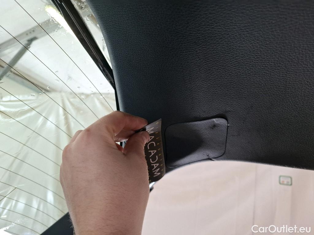  Toyota  C-HR TOYOTA  / 2016 / 5P / SUV 1.8 Hybride 122 Dynamic Business Beyond #15