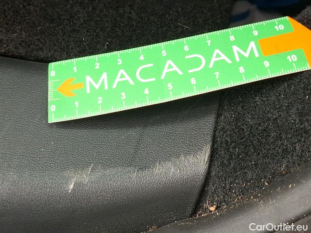  Tesla  Model Y TESLA  / 2020 / 5P / SUV Grande Autonomie Dual-Motor AWD #40