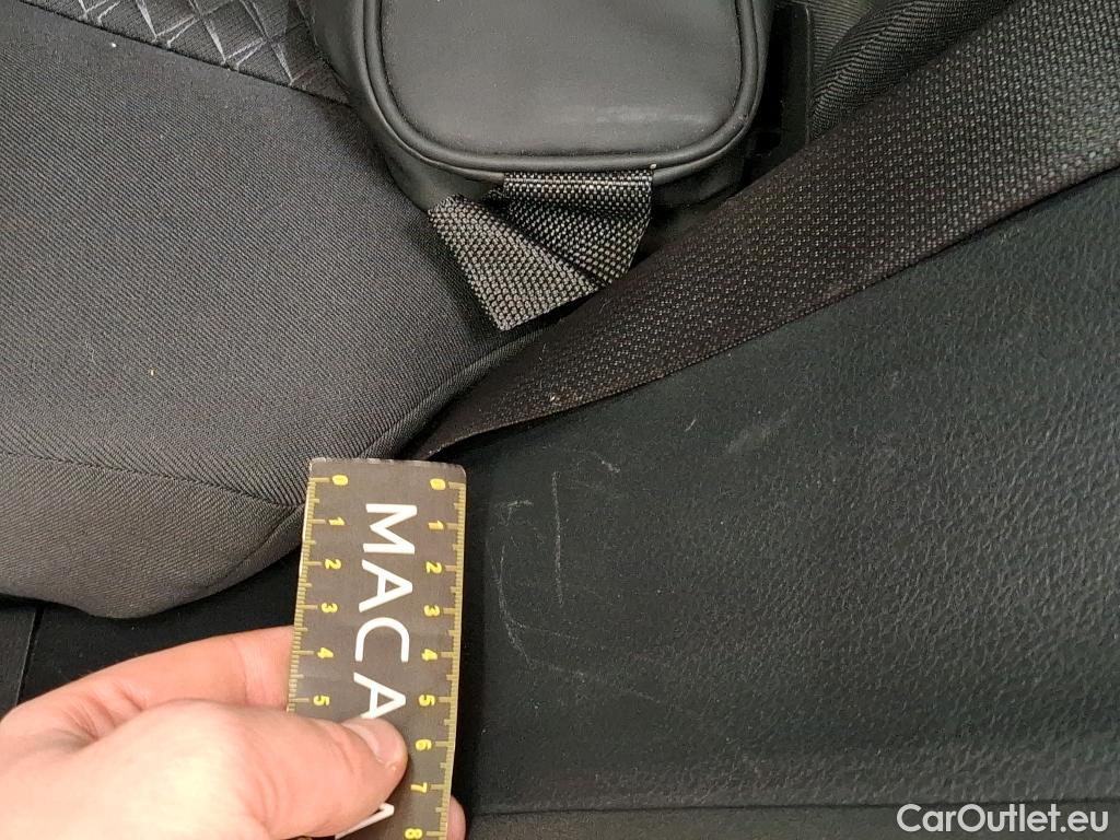  Toyota  C-HR TOYOTA  / 2016 / 5P / SUV 1.8 Hybride 122 Dynamic Business Beyond #2