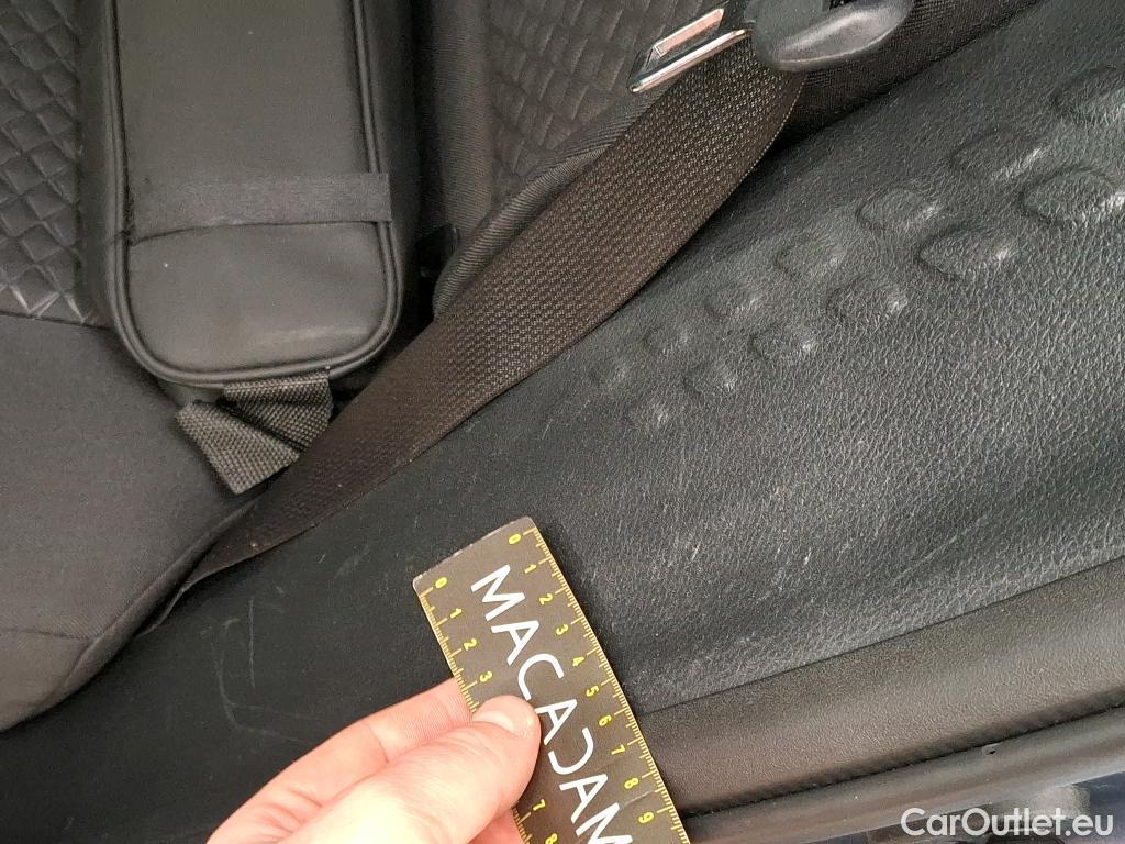  Toyota  C-HR TOYOTA  / 2016 / 5P / SUV 1.8 Hybride 122 Dynamic Business Beyond #4