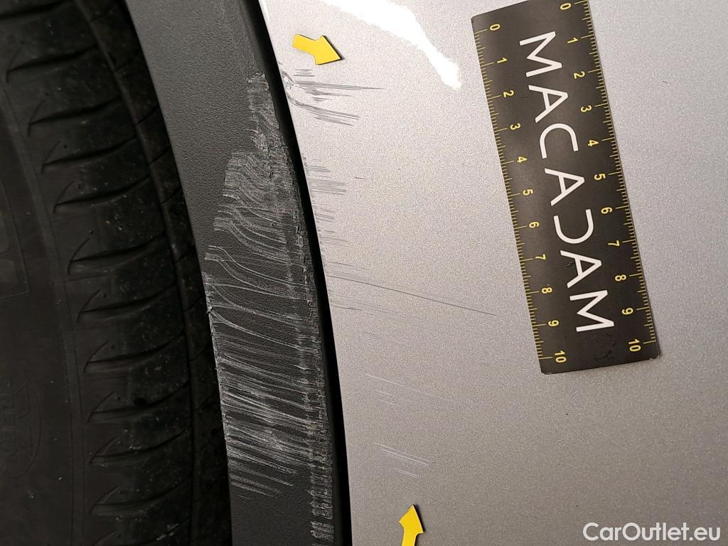  Toyota  C-HR TOYOTA  / 2016 / 5P / SUV 1.8 HYBRIDE 122 DYNAMIC BUSINESS #4