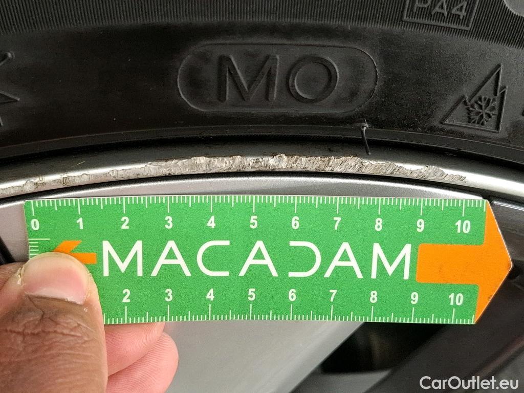  Tesla  Model Y TESLA  / 2020 / 5P / SUV Grande Autonomie Dual-Motor AWD #31