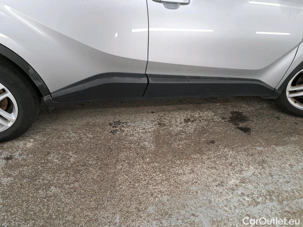  Toyota  C-HR TOYOTA  / 2016 / 5P / SUV 1.8 HYBRIDE 122 DYNAMIC BUSINESS #1