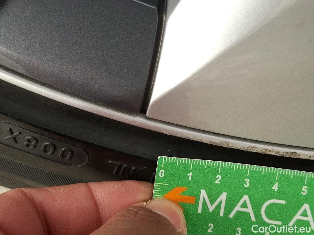  Tesla  Model Y TESLA  / 2020 / 5P / SUV Grande Autonomie Dual-Motor AWD #18