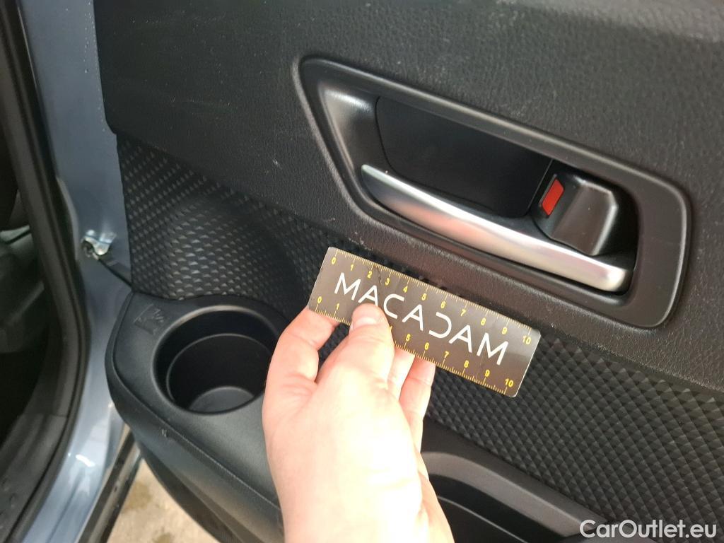  Toyota  C-HR TOYOTA  / 2016 / 5P / SUV 1.8 Hybride 122 Dynamic Business Beyond #8