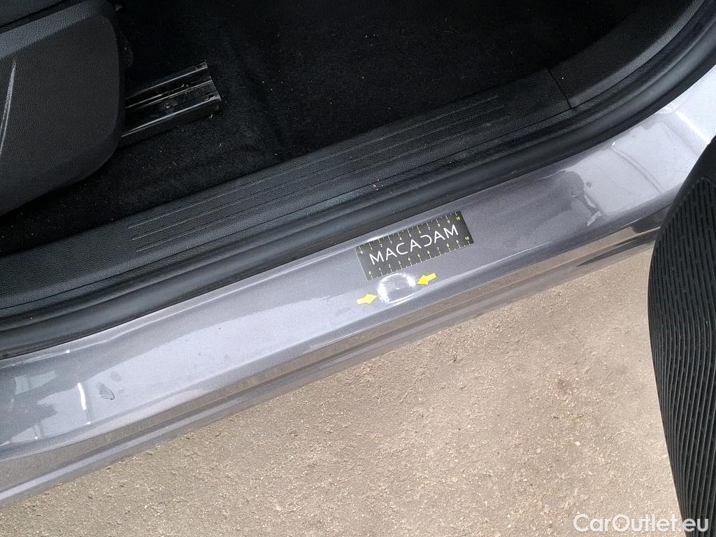  Renault  Captur  II Evolution 1.6 E-TECH Hybrid 145CV BVA6 E6d #11