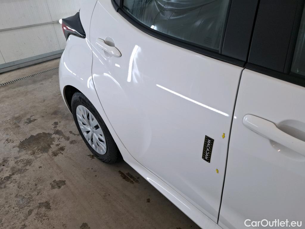  Toyota  Yaris TOYOTA  Hybride Affaires / 2019 / 5P / Berline 1.5 Hybride 116h France Business Affaire #1