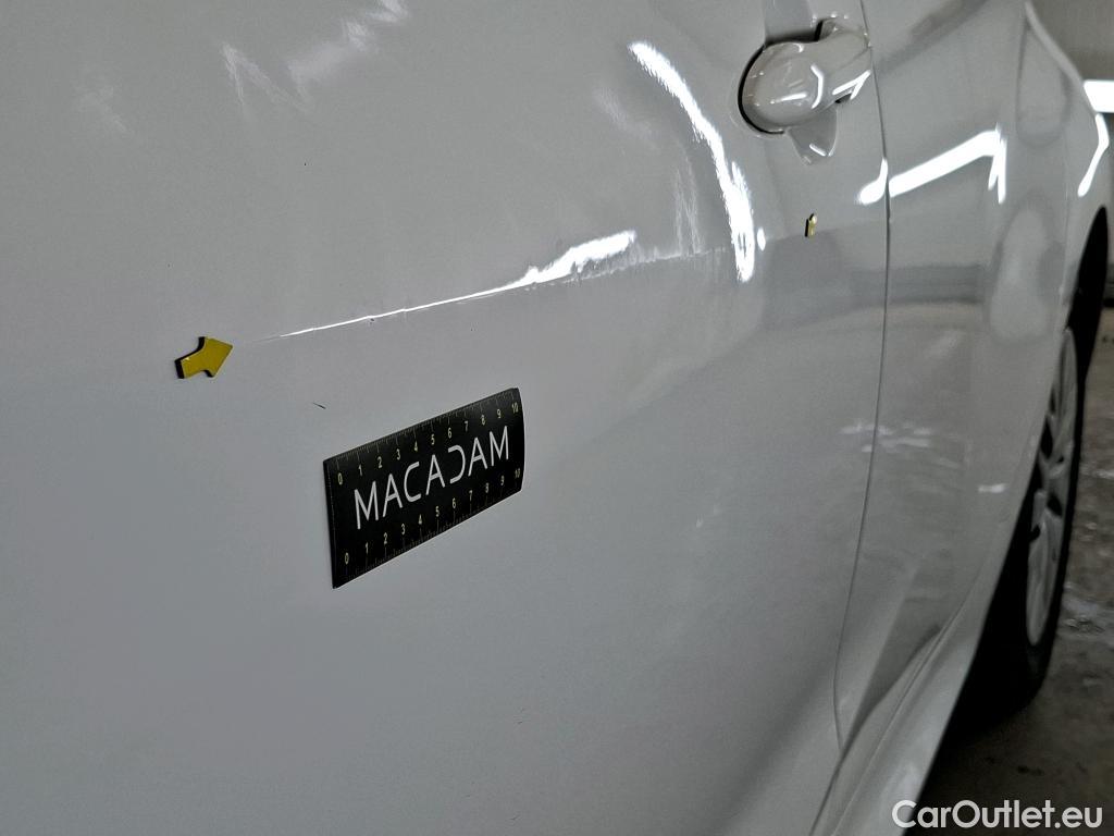  Toyota  Yaris TOYOTA  Hybride Affaires / 2019 / 5P / Berline 1.5 Hybride 116h France Business Affaire #5