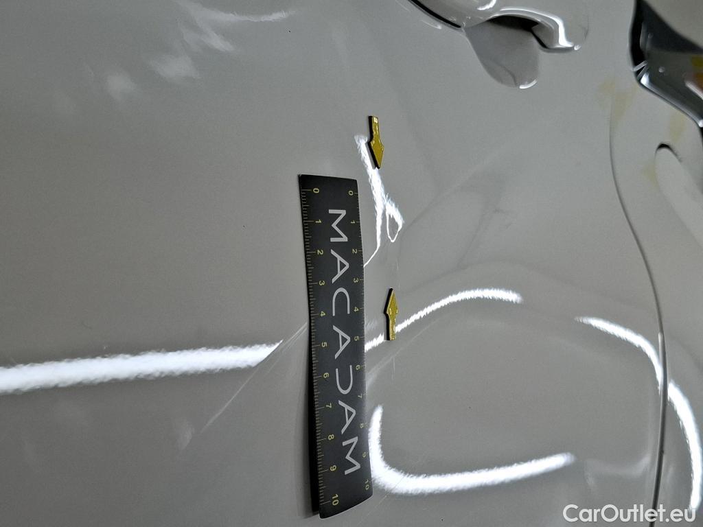  Toyota  Yaris TOYOTA  Hybride Affaires / 2019 / 5P / Berline 1.5 Hybride 116h France Business Affaire #11