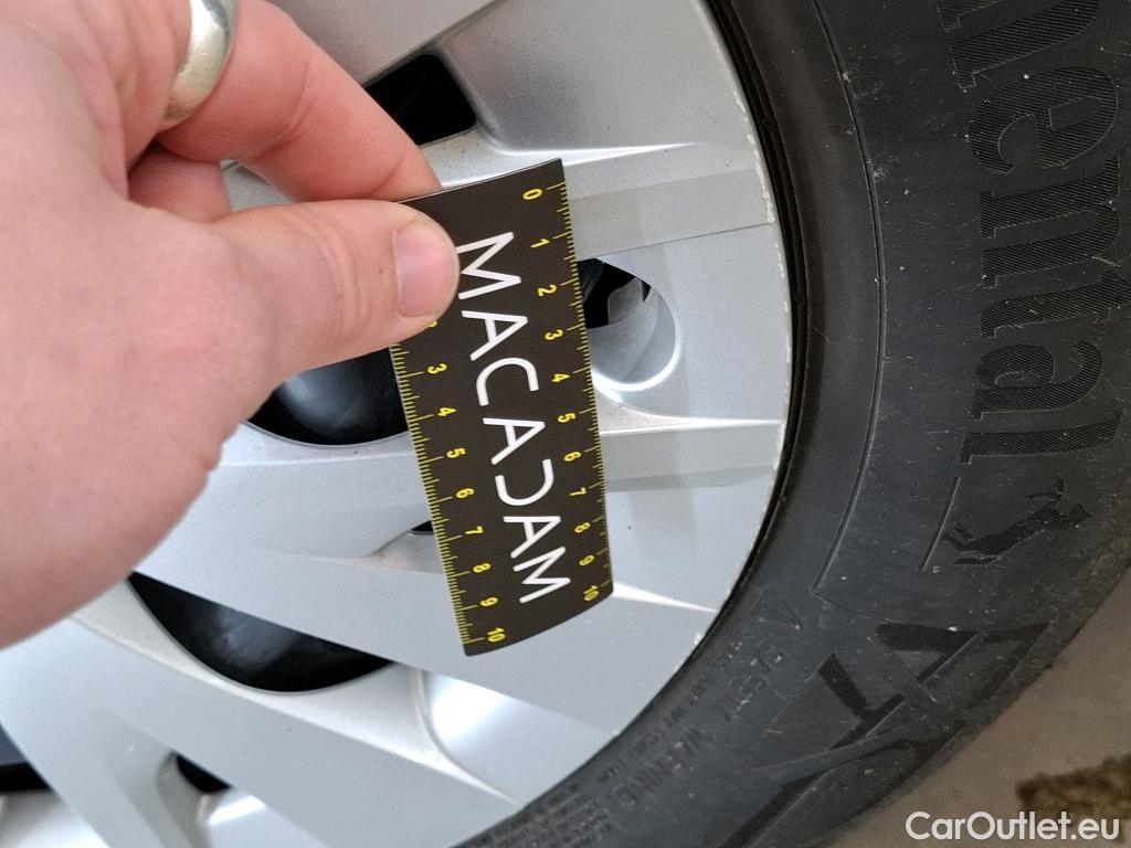  Toyota  Yaris TOYOTA  Hybride Affaires / 2019 / 5P / Berline 1.5 Hybride 116h France Business Affaire #21