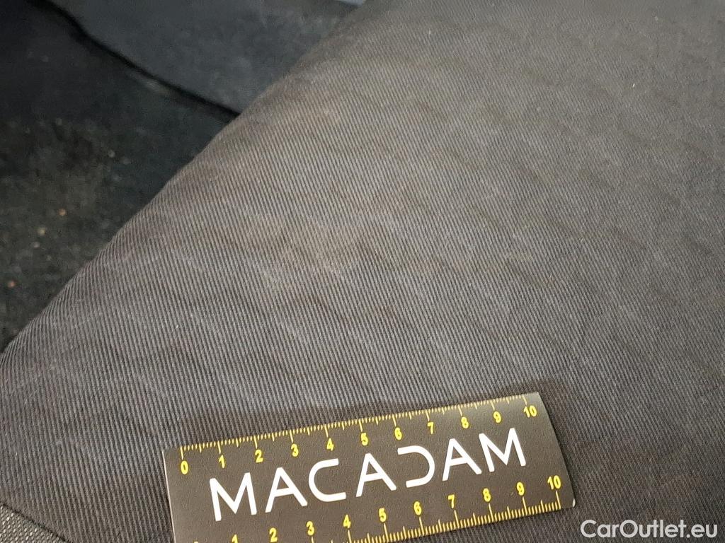  Toyota  Yaris TOYOTA  Hybride Affaires / 2019 / 5P / Berline 1.5 Hybride 116h France Business Affaire #18