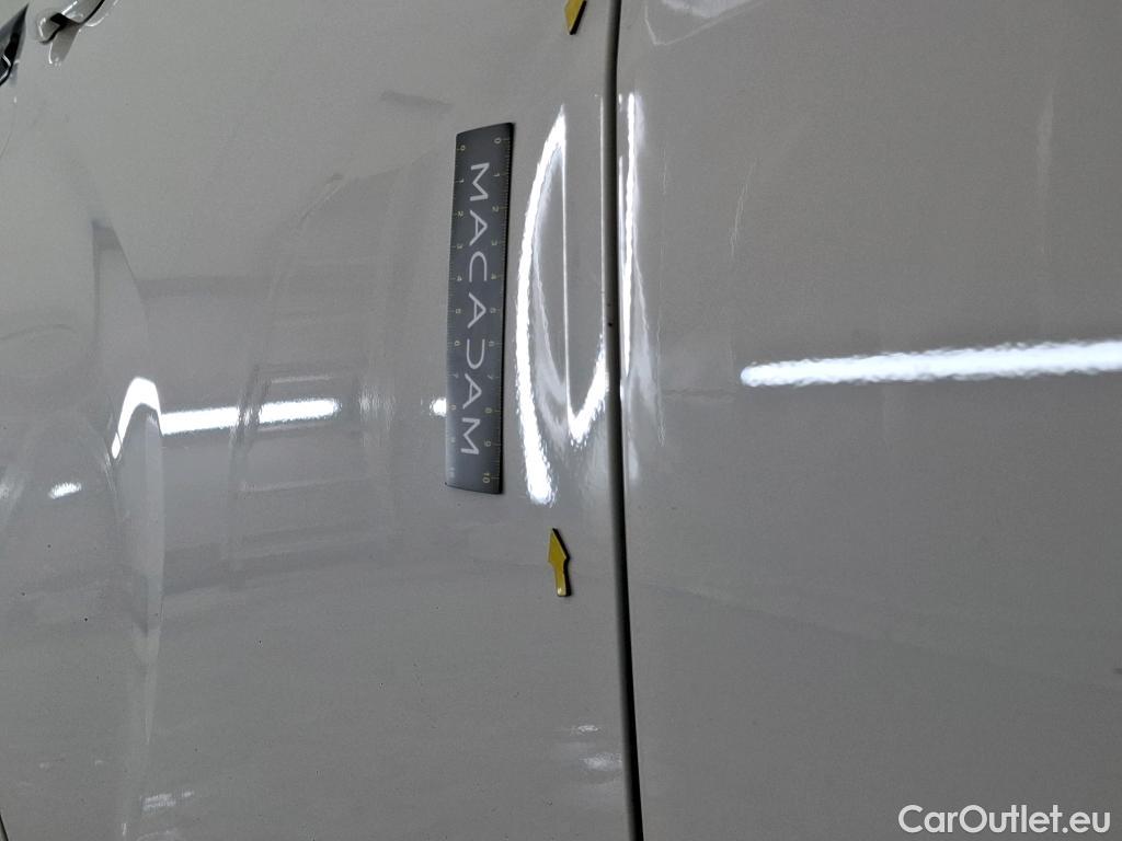  Toyota  Yaris TOYOTA  Hybride Affaires / 2019 / 5P / Berline 1.5 Hybride 116h France Business Affaire #2