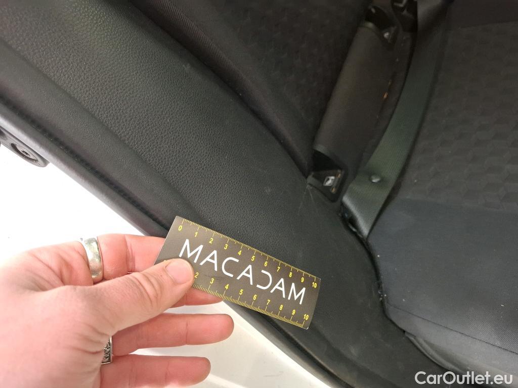  Toyota  Yaris TOYOTA  Hybride / 2019 / 5P / Berline Hybride 116h France Business Stage Acad #17