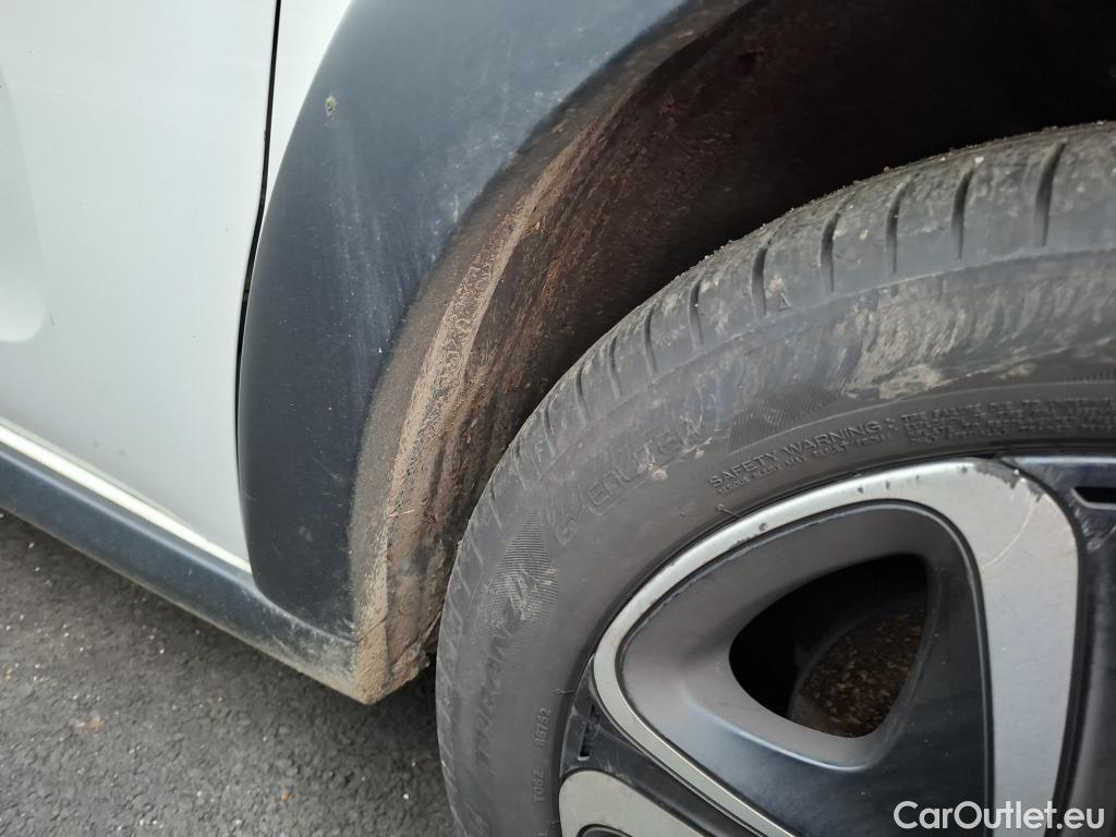  Citroen  C3  Feel Pack 1.5 BlueHDI 100CV BVM5 E6dT #42