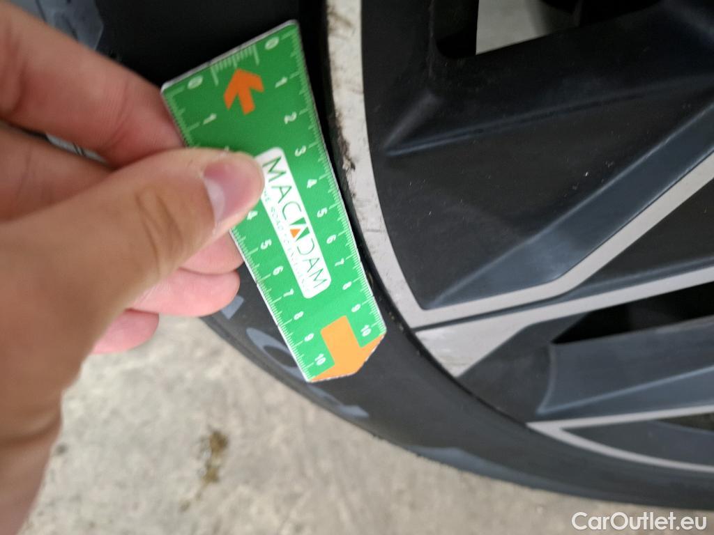  DS  DS4 4 Cross Rivoli 1.5 BlueHDi 130CV BVA8 E6d #37