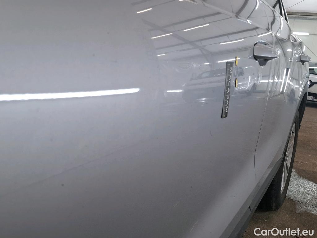  Audi  Q3 AUDI  / 2018 / 5P / SUV 1.5 35 TFSI 150 S TRONIC BUSINESS LINE #18