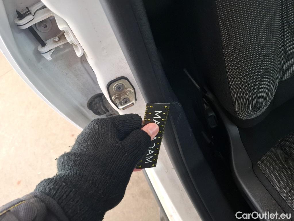  Citroen  C3  Feel Pack 1.5 BlueHDI 100CV BVM5 E6dT #22