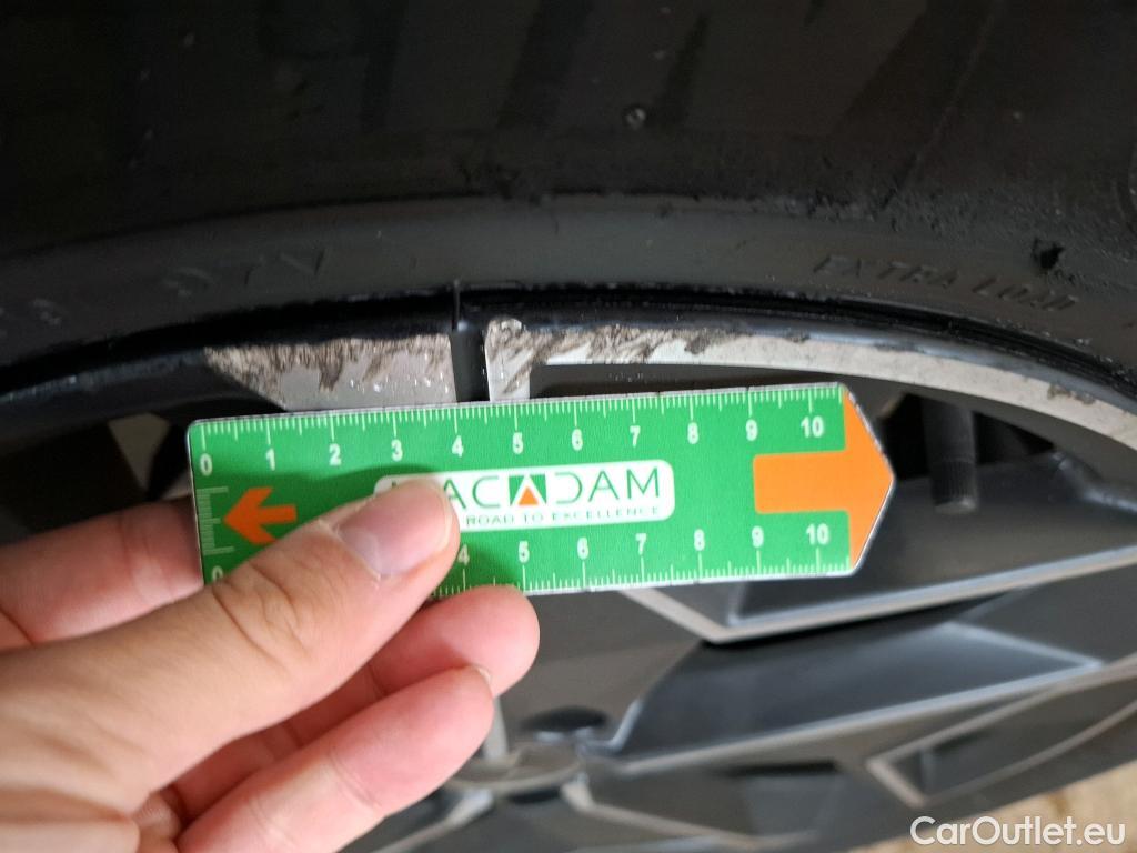  DS  DS4 4 Cross Rivoli 1.5 BlueHDi 130CV BVA8 E6d #26