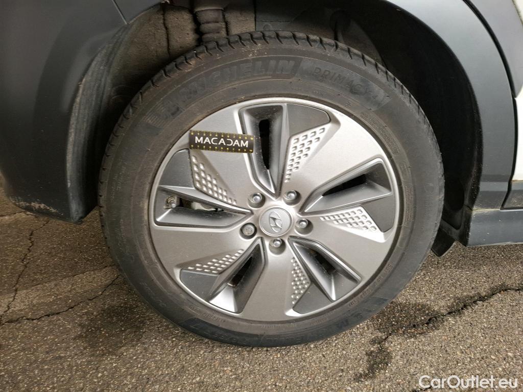  Hyundai  Konna Kona Creative Electrique 2WD 64kWh BVA #24