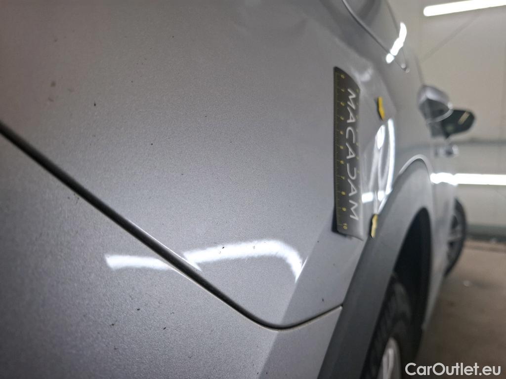  Audi  Q3 AUDI  / 2018 / 5P / SUV 1.5 35 TFSI 150 S TRONIC BUSINESS LINE #4