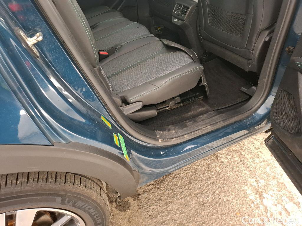  Peugeot  5008  Allure Pack 1.2 PureTech 130CV BVA8 7 Sieges E6d #45