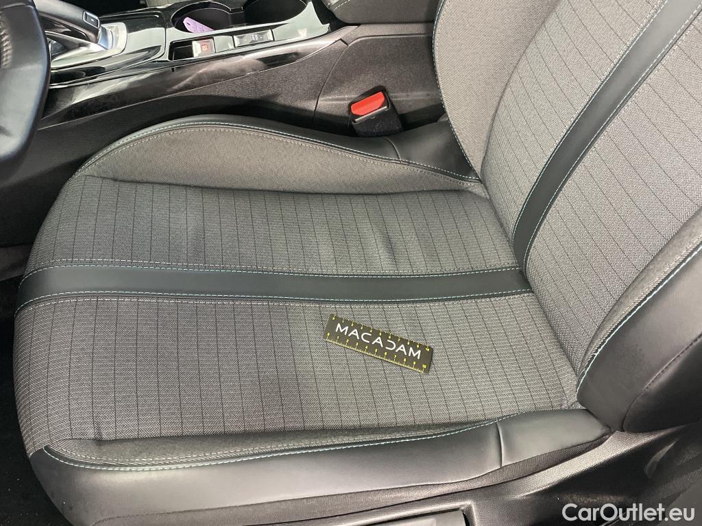  Peugeot  2008  Allure Pack 1.2 PureTech 130CV BVA8 E6d #1