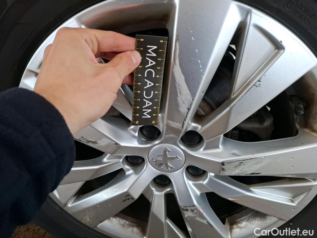  Peugeot  3008  Active Business 1.2 PureTech 130CV BVA8 E6d #26