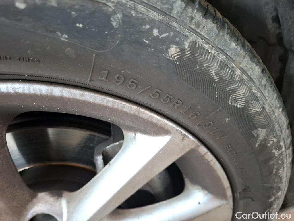  Opel  Corsa  F Elegance Business 1.2 Turbo 100CV BVM6 E6d #30