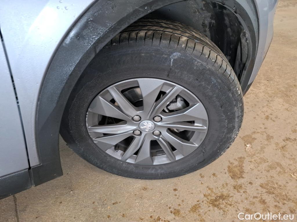  Peugeot  2008  Active Business 1.2 PureTech 130CV BVA8 E6d #1