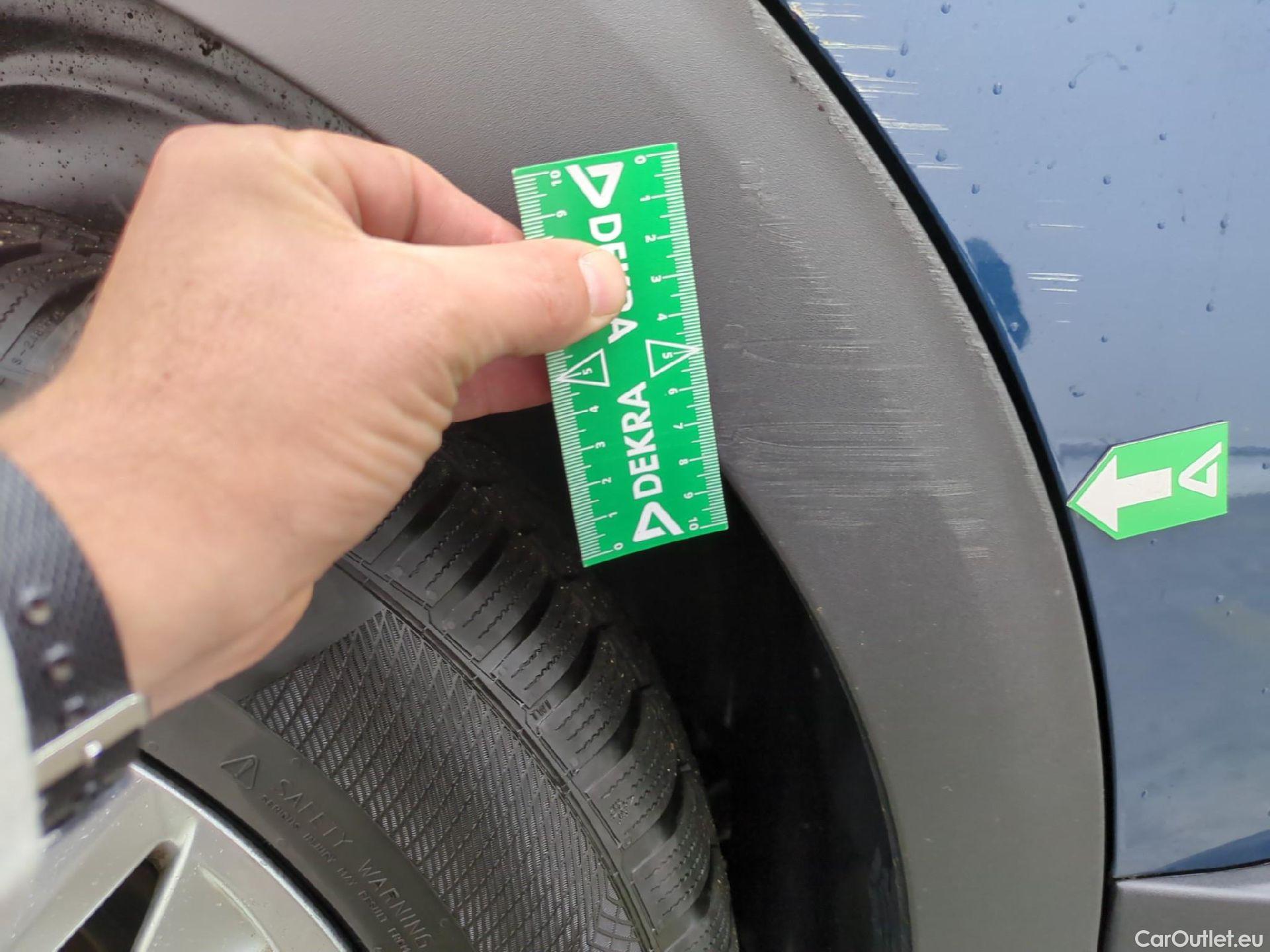  Peugeot  3008  Active Business 1.5 HDi 130CV BVA8 E6d #24