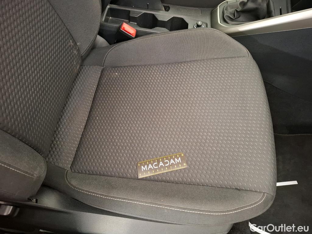  Volkswagen  Polo VOLKSWAGEN  / 2017 / 5P / Berline 1.0 TSI 95 Lounge Business #11