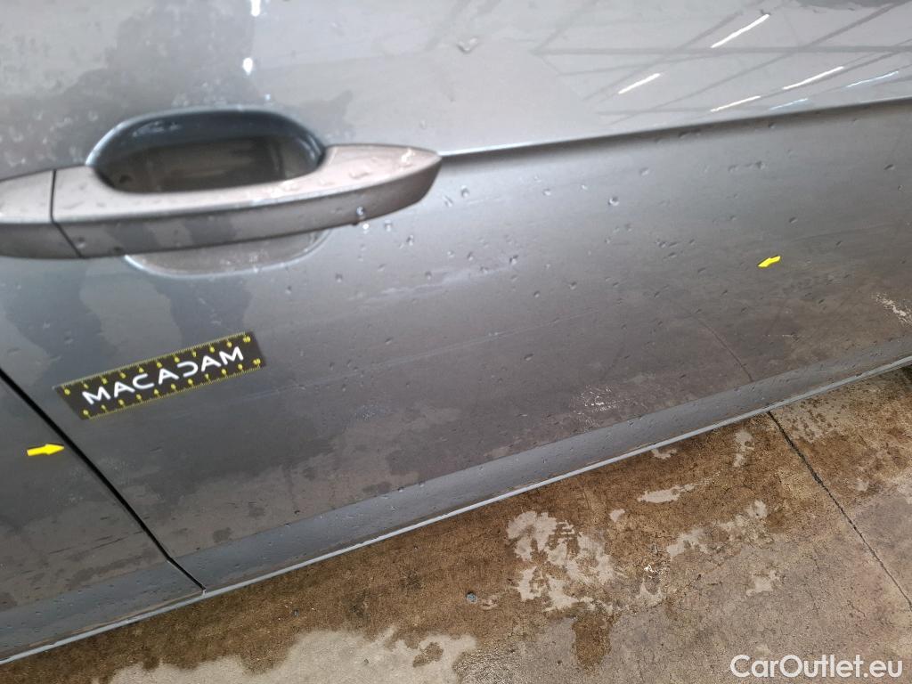  Volkswagen  Polo VOLKSWAGEN  / 2017 / 5P / Berline 1.0 TSI 95 Lounge Business #25