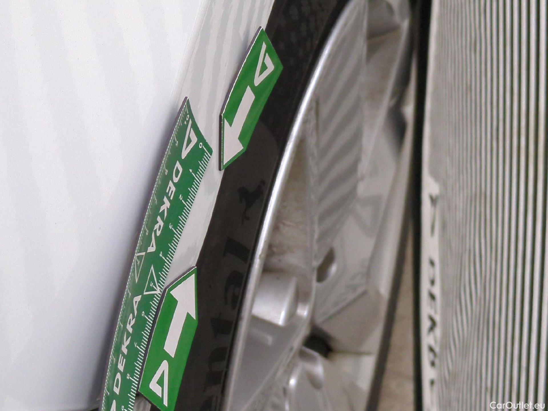  Renault  Clio  V Business Réversible 1.6 E-TECH Hybrid 140CV BVA6 E6d / TRANSFO VP/VF #29