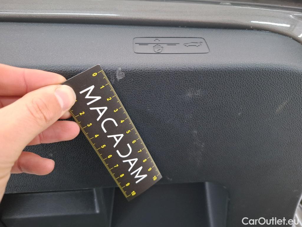  Volkswagen  Polo VOLKSWAGEN  / 2017 / 5P / Berline 1.0 TSI 95 Lounge Business #9